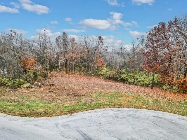 $69,950 | 1942 Edgewood Drive, Leavenworth, KS 66048