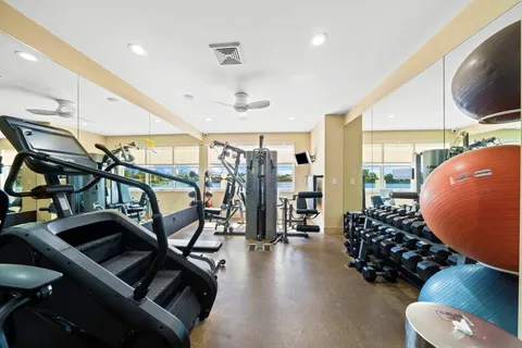 $746,500 | 511 Bayshore Drive, Unit 904, Fort Lauderdale, FL 33304