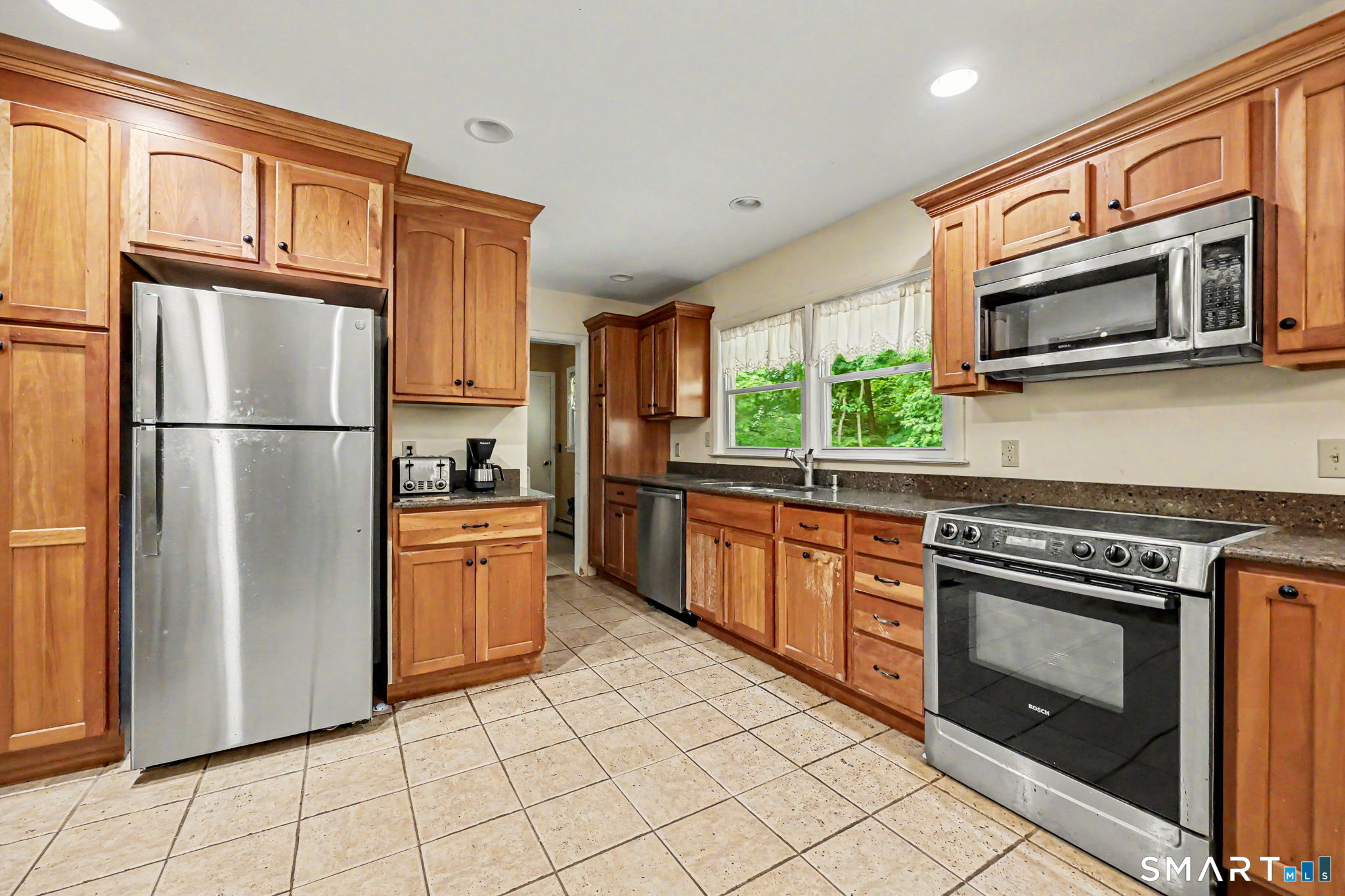 5 Green Hill Road Norwalk, CT 06850 - Photo 10 of 32