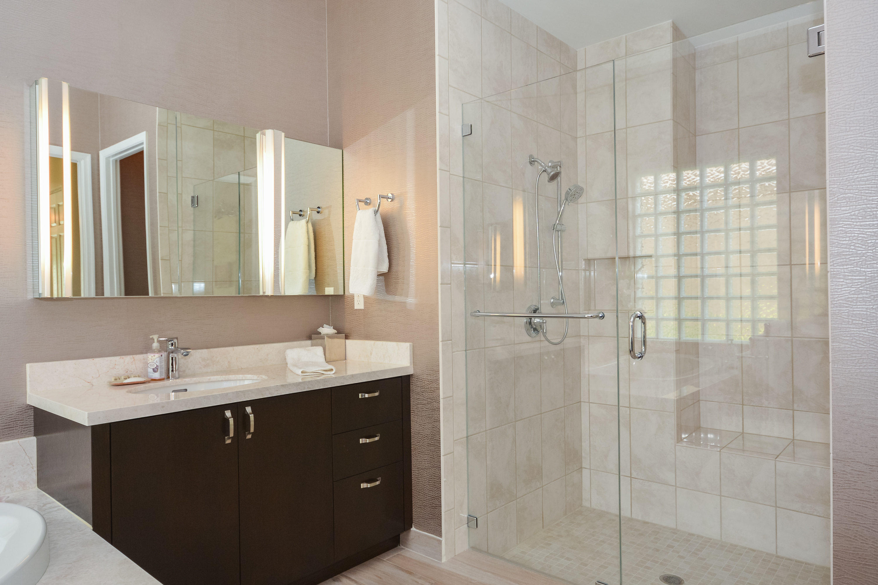 8290 Razorback Court Boynton Beach, FL 33473 - Photo 27 of 67 Heavy Glass Frameless Enclosure