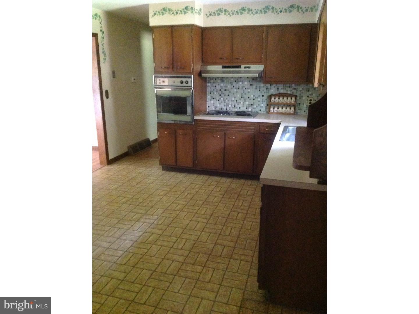 225 Buck Road Pittsgrove, NJ 08318 - Photo 3 of 10 Gallery Image 3