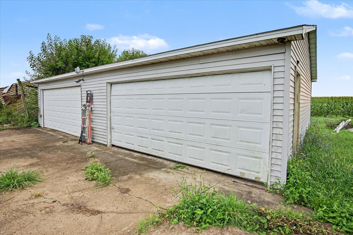24614 East 1900 N Road Pontiac, IL 61764 - Photo 5 of 34 Gallery Image 5