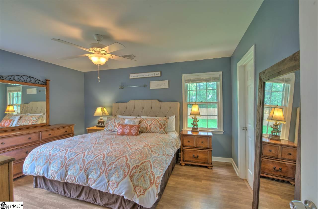 11 Eagle Ridge Lane Greenville, SC 29615 - Photo 21 of 33 Gallery Image 21