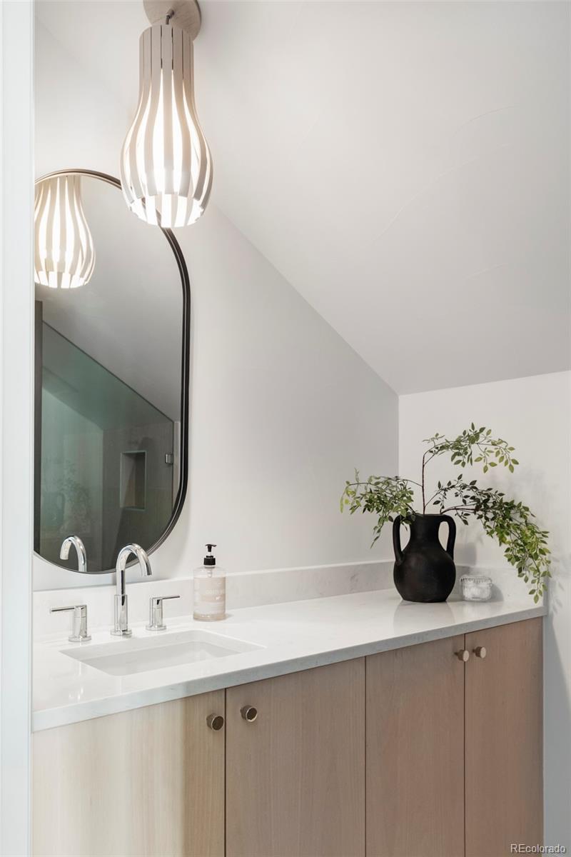 515 Cook Street Denver, CO 80206 - Photo 27 of 32