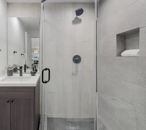 $3,650 | 6344 Camellia Avenue, North Hollywood, CA 91606