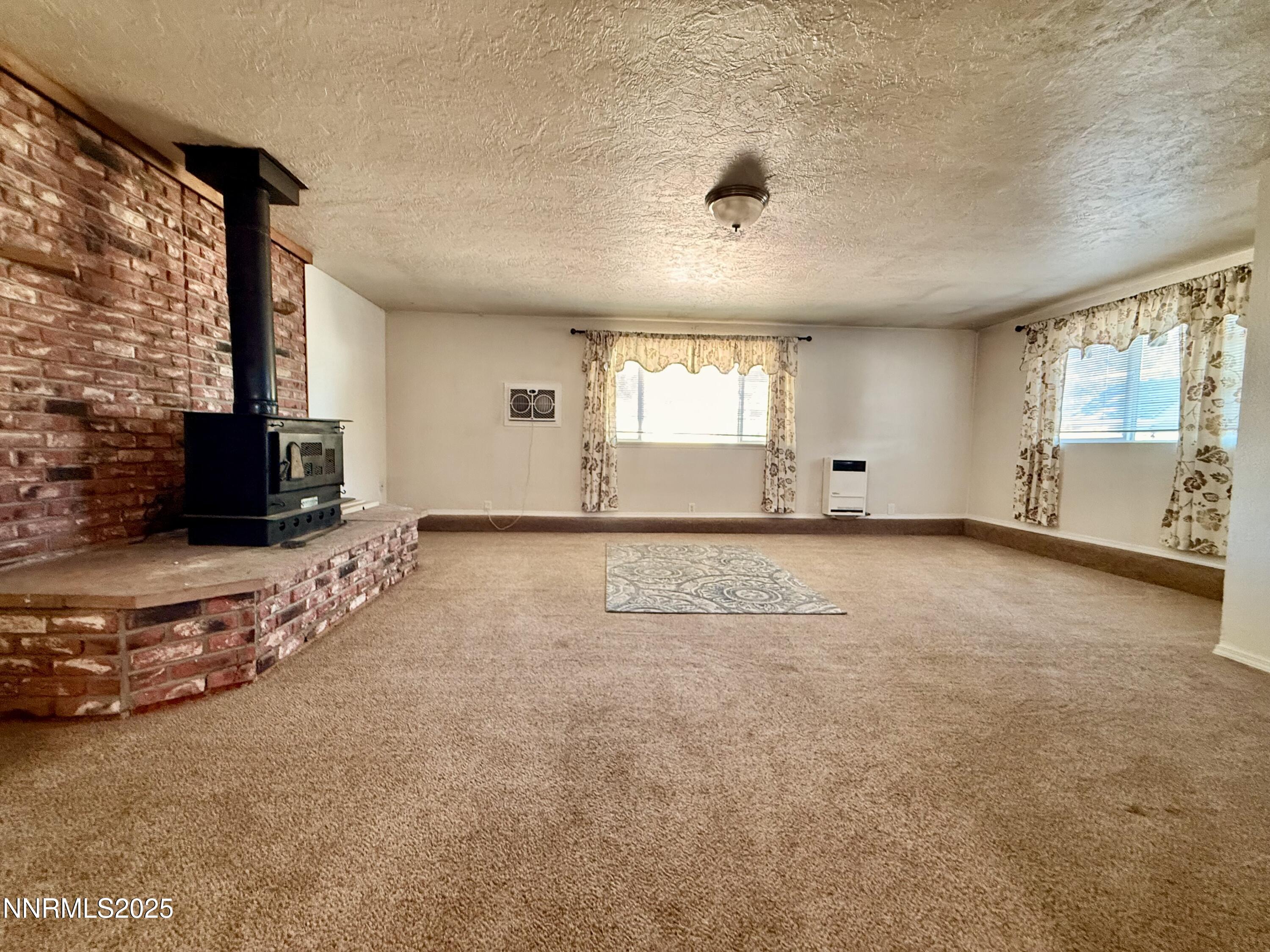 1380 Pine Road Fallon, NV 89406 - Photo 8 of 32 IMG_1885