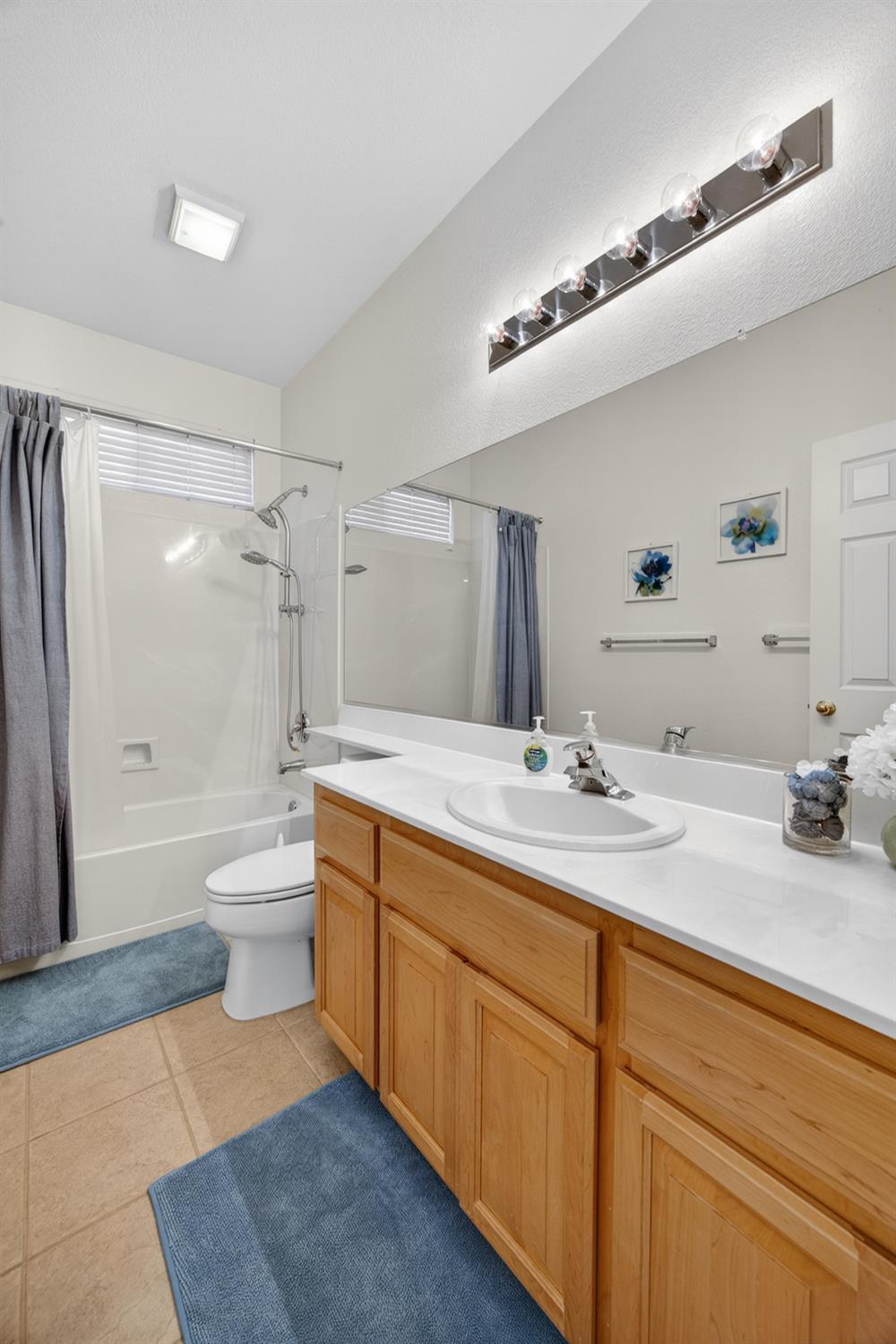34 Riverscape Court Sacramento, CA 95833 - Photo 38 of 61