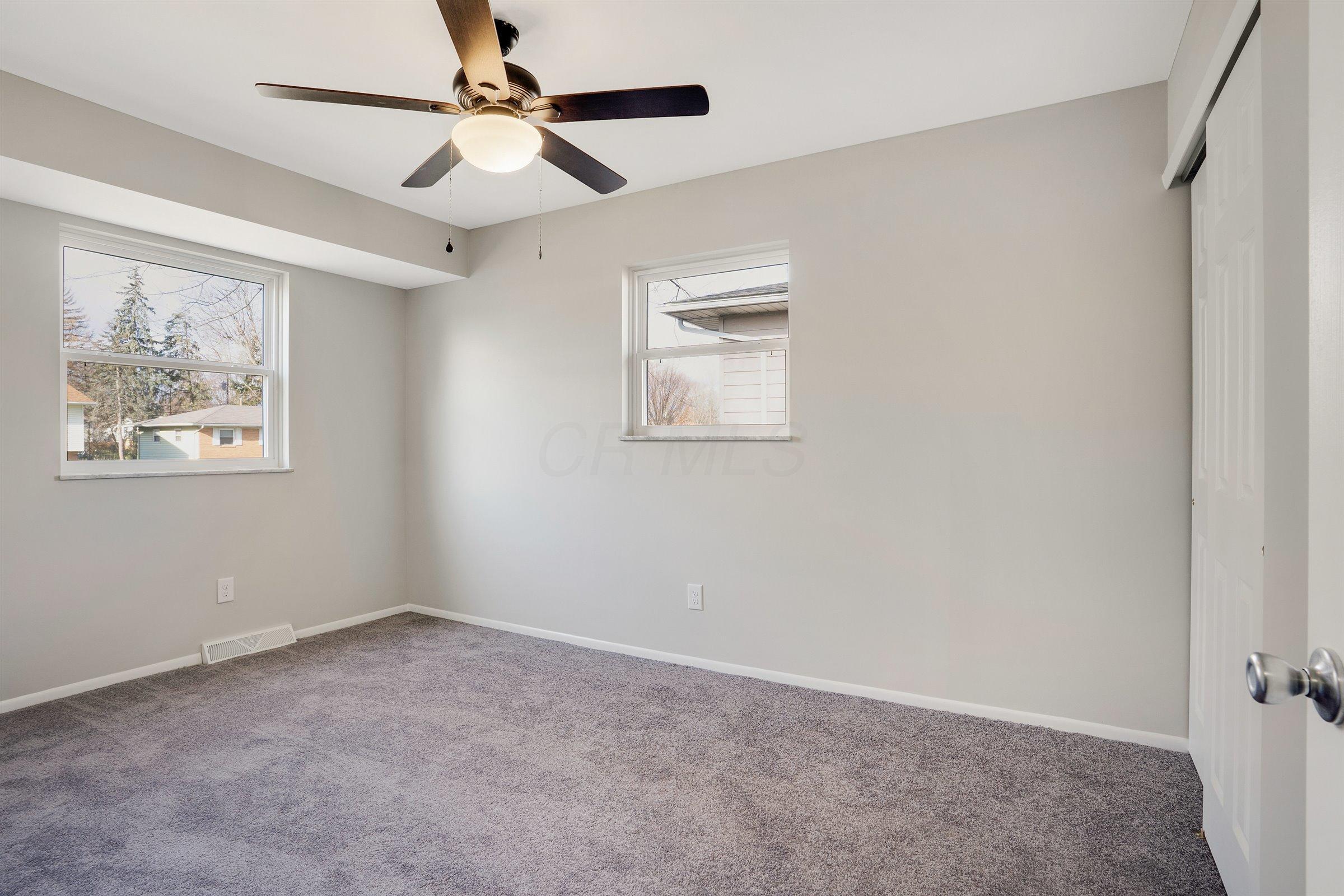 6488 Karl Road Columbus, OH 43229 - Photo 7 of 18 Gallery Image 7