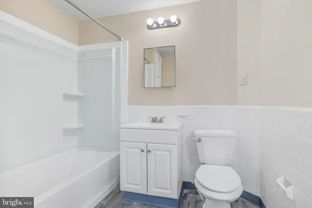 $169,900 | 18 South Pennewell Drive, Wilmington, DE 19809