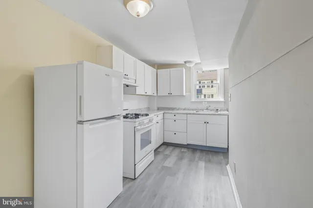 $169,900 | 18 South Pennewell Drive, Wilmington, DE 19809