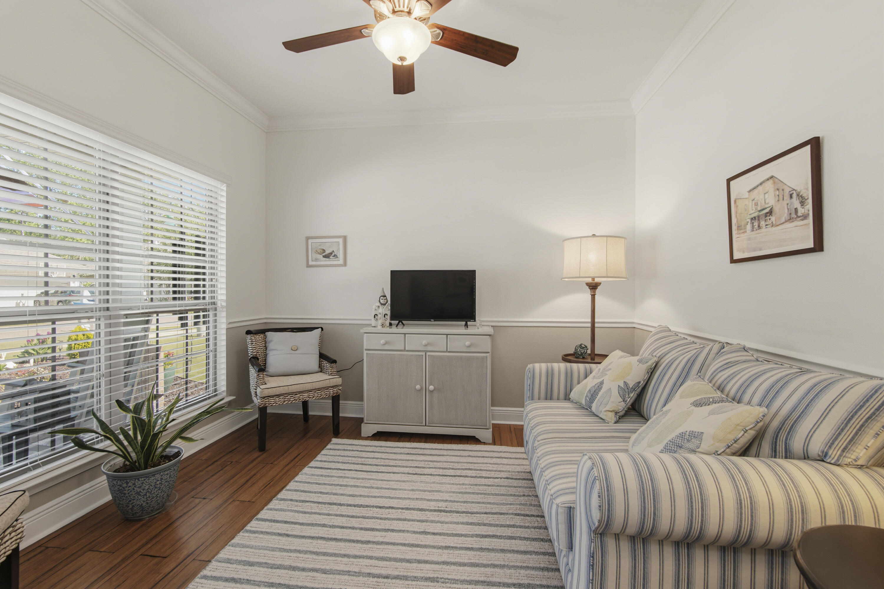 240 Whitman Way Freeport, FL 32439 - Photo 5 of 68 DSC00016 (1)