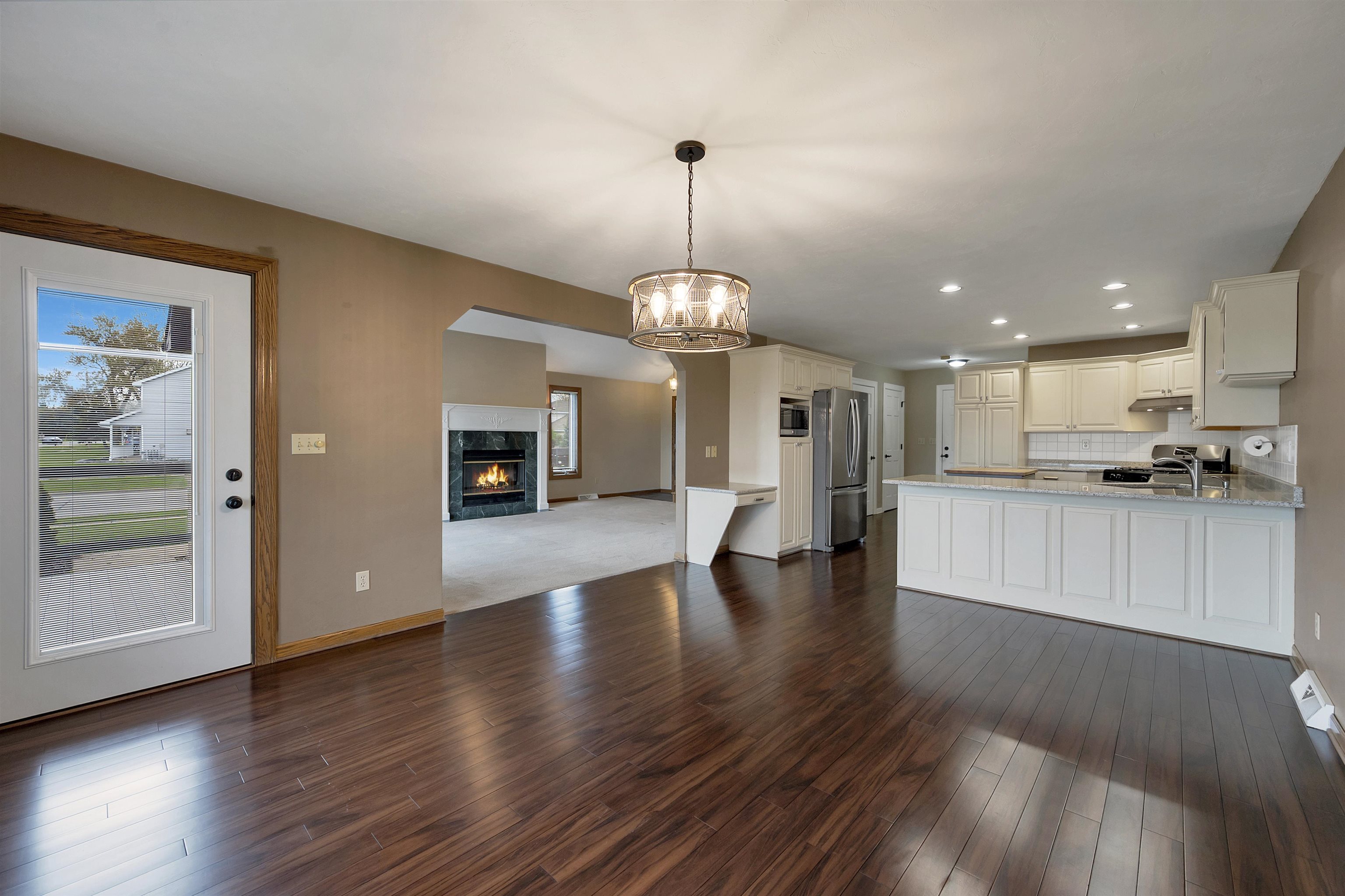2228 Lost Dauphin Road De Pere, WI 54115 - Photo 13 of 54