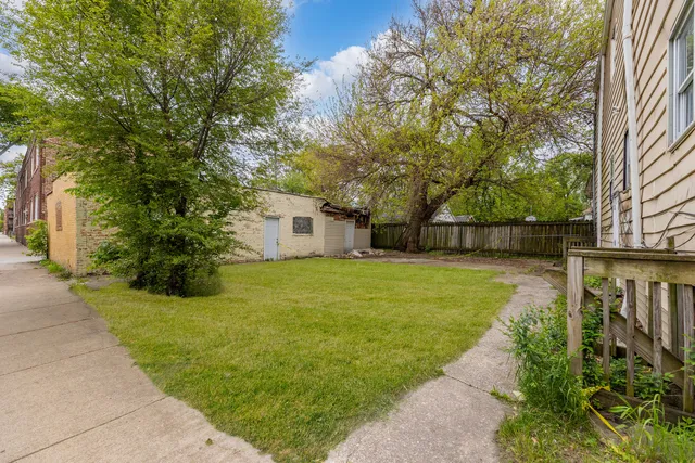 $475,000 | 6601 South St Lawrence Avenue, Chicago, IL 60637