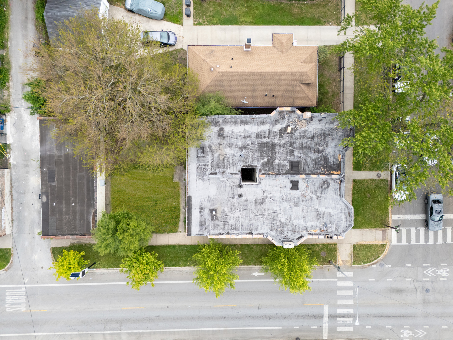 6601 South St Lawrence Avenue Chicago, IL 60637 - Photo 24 of 29 a aerial view of a house with a yard
