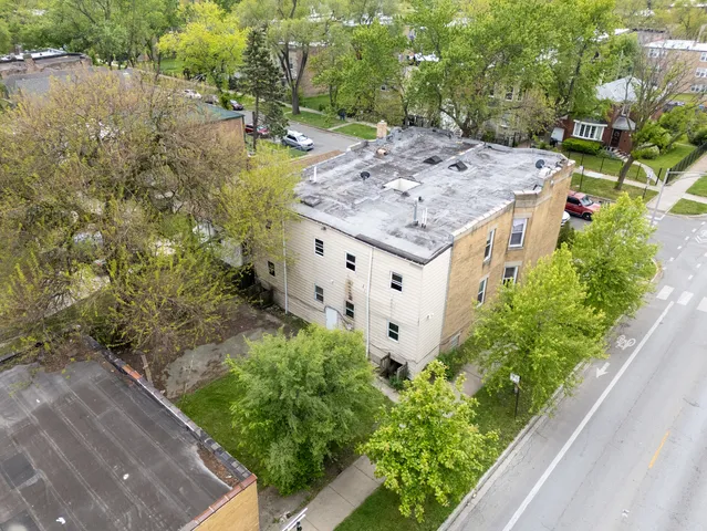 $475,000 | 6601 South St Lawrence Avenue, Chicago, IL 60637