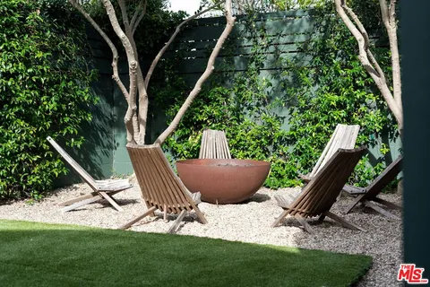 $1,685,000 | 2852 Burkshire Avenue, Los Angeles, CA 90064