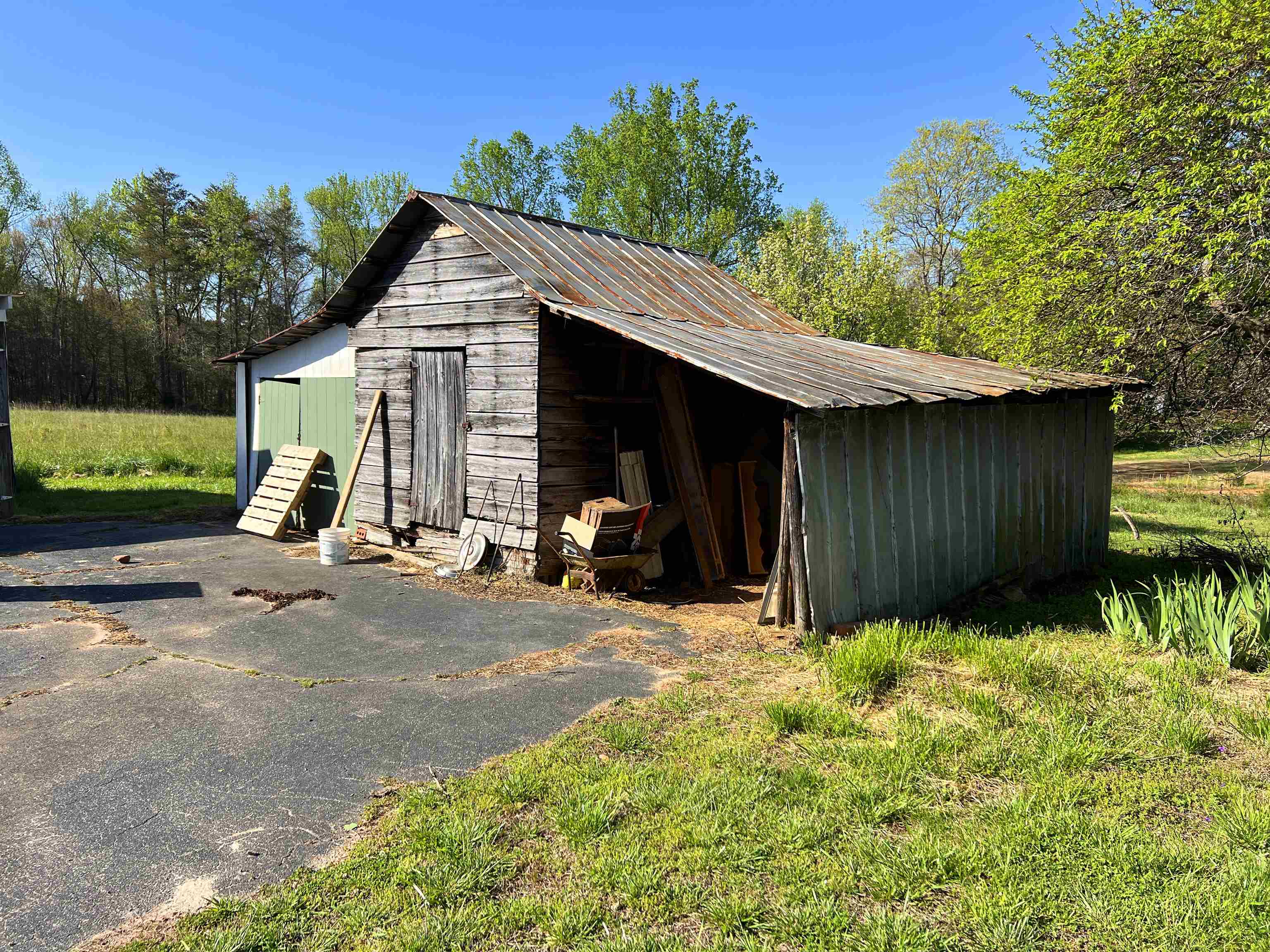 605 Motlow Creek Road Campobello, SC 29322 - Photo 19 of 24