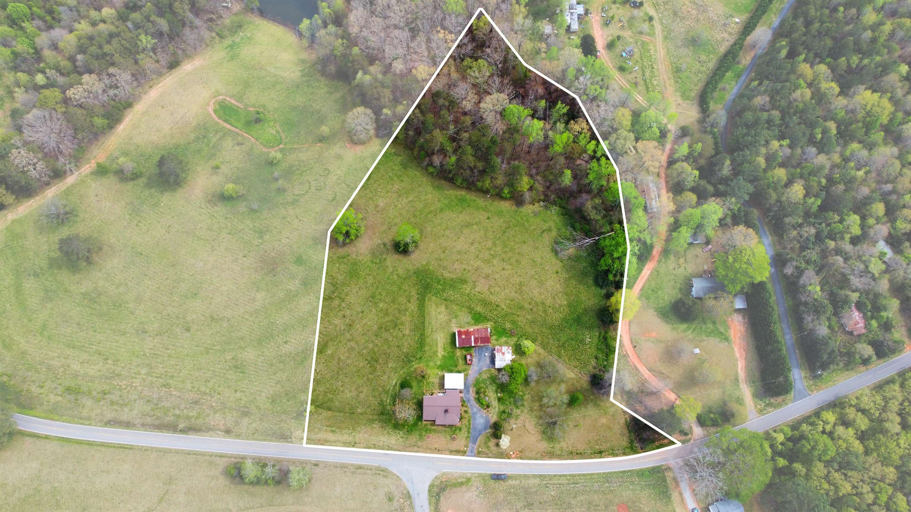 605 Motlow Creek Road Campobello, SC 29322 - Photo 2 of 24