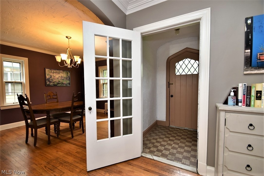 3305 Elsmere Road Cleveland, OH 44120 - Photo 2 of 23 Gallery Image 2