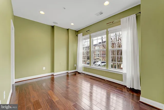 $770,000 | 514 Overlook Park Drive, Unit 34, National Harbor, MD 20745