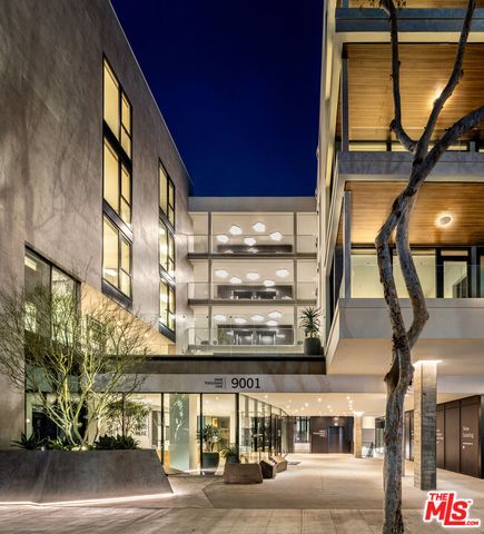 $15,995 | 9001 Santa Monica Boulevard, Unit 202, West Hollywood, CA 90069