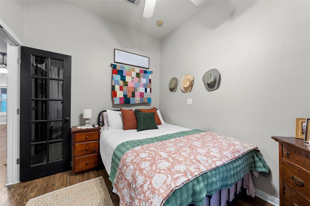 112 Topaz Circle Hewitt, TX 76643 - Photo 12 of 16