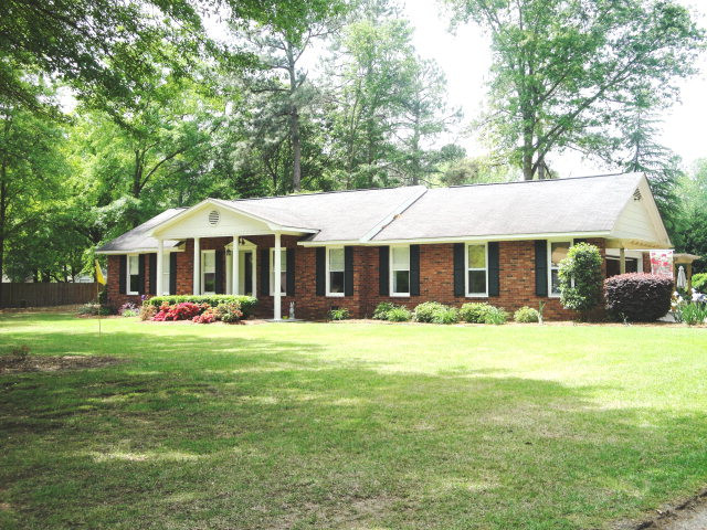 221 Longmeadow Road North Augusta, SC 29860 - Photo 1 of 1 Main View