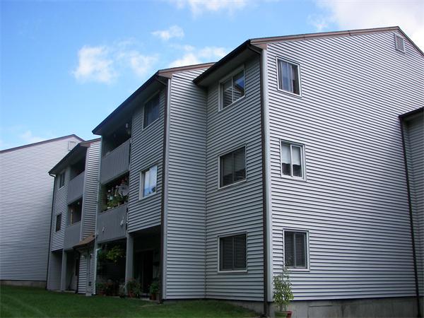 1010 Franklin Crossing Road, Unit 10 Franklin, MA 02038 - Photo 3 of 16 Gallery Image 3
