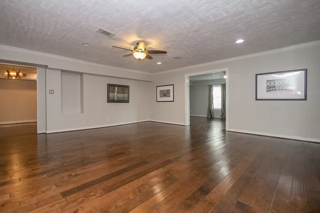 $2,750 | 3328 Southmore Boulevard, Houston, TX 77004