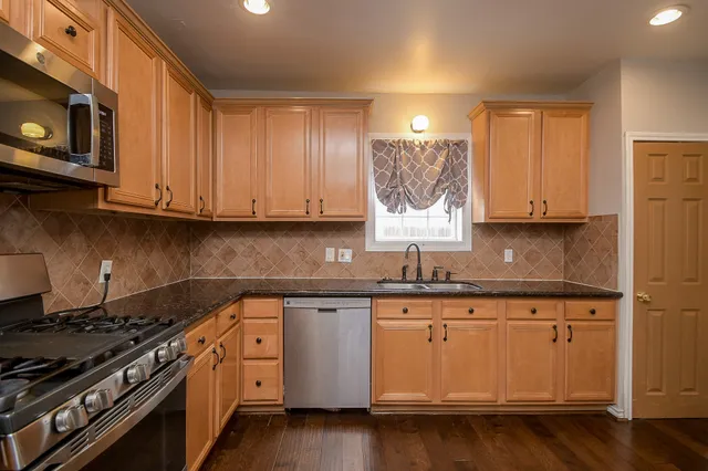 $2,750 | 3328 Southmore Boulevard, Houston, TX 77004