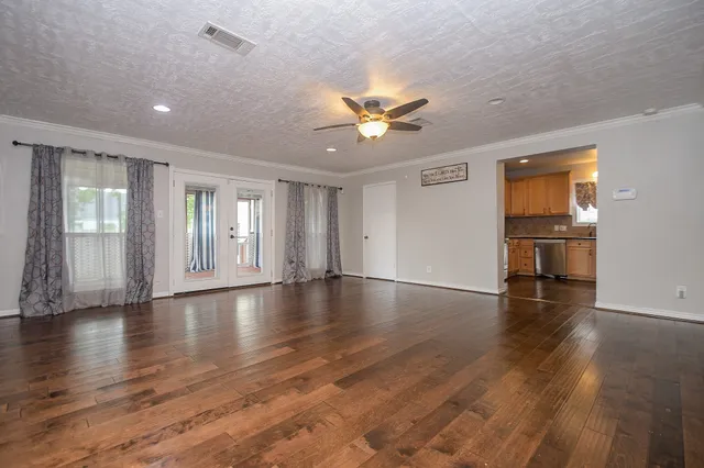 $2,750 | 3328 Southmore Boulevard, Houston, TX 77004