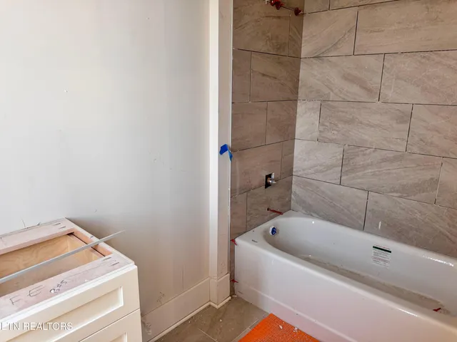 $2,300,000 | 3741 Edgewater Way, Louisville, TN 37777