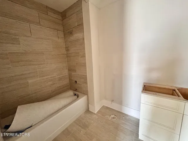 $2,300,000 | 3741 Edgewater Way, Louisville, TN 37777