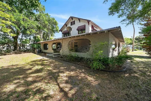 $399,900 | 211 Cassady Street, Umatilla, FL 32784