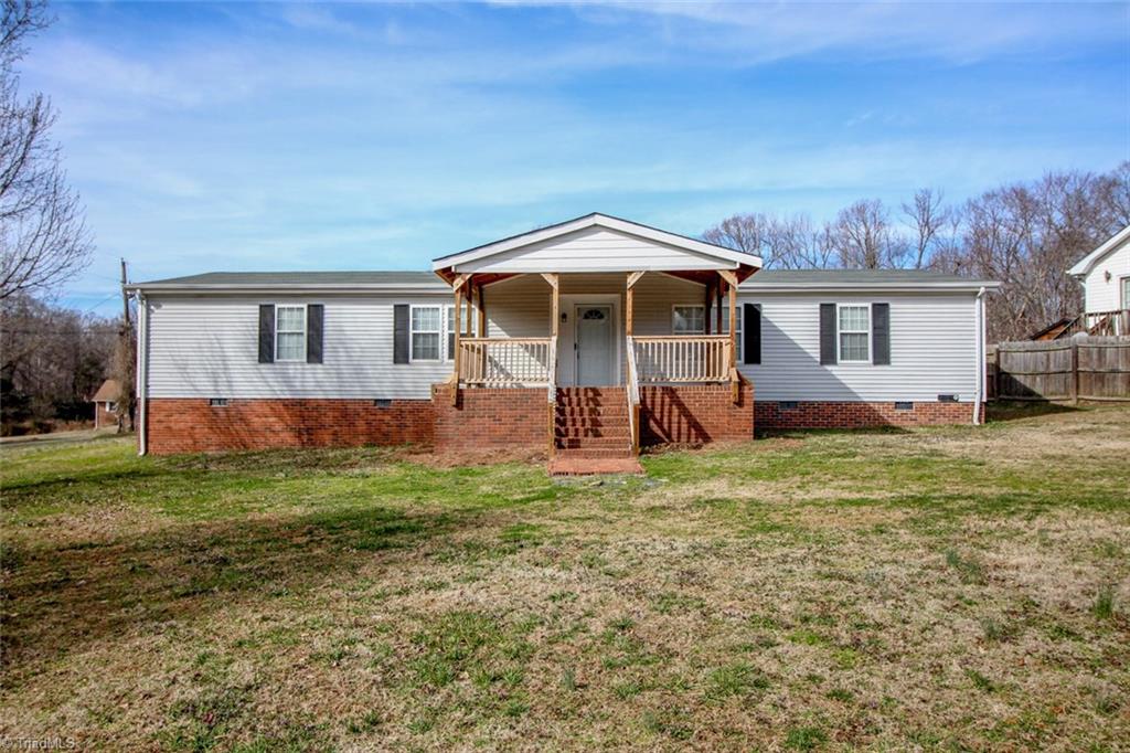 318 George Surratt Road Lexington, NC 27295 - Photo 1 of 17 Gallery Image 1