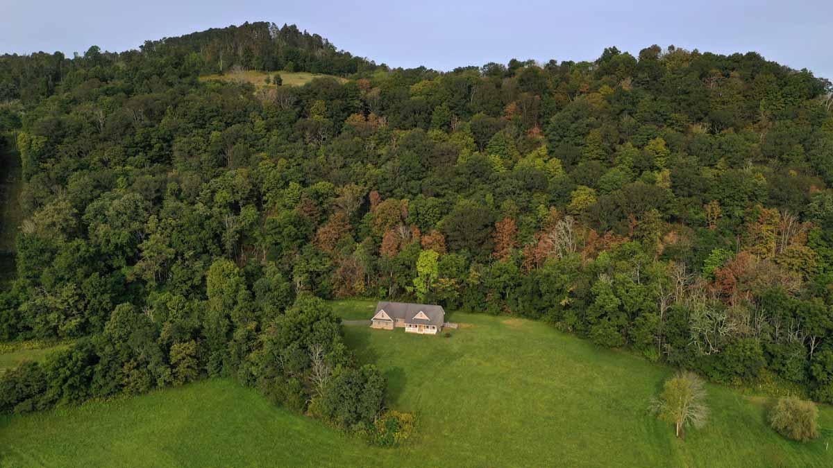 1498 Flat Mountain Road Sinks Grove, WV 24976 - Photo 5 of 57 Gallery Image 5