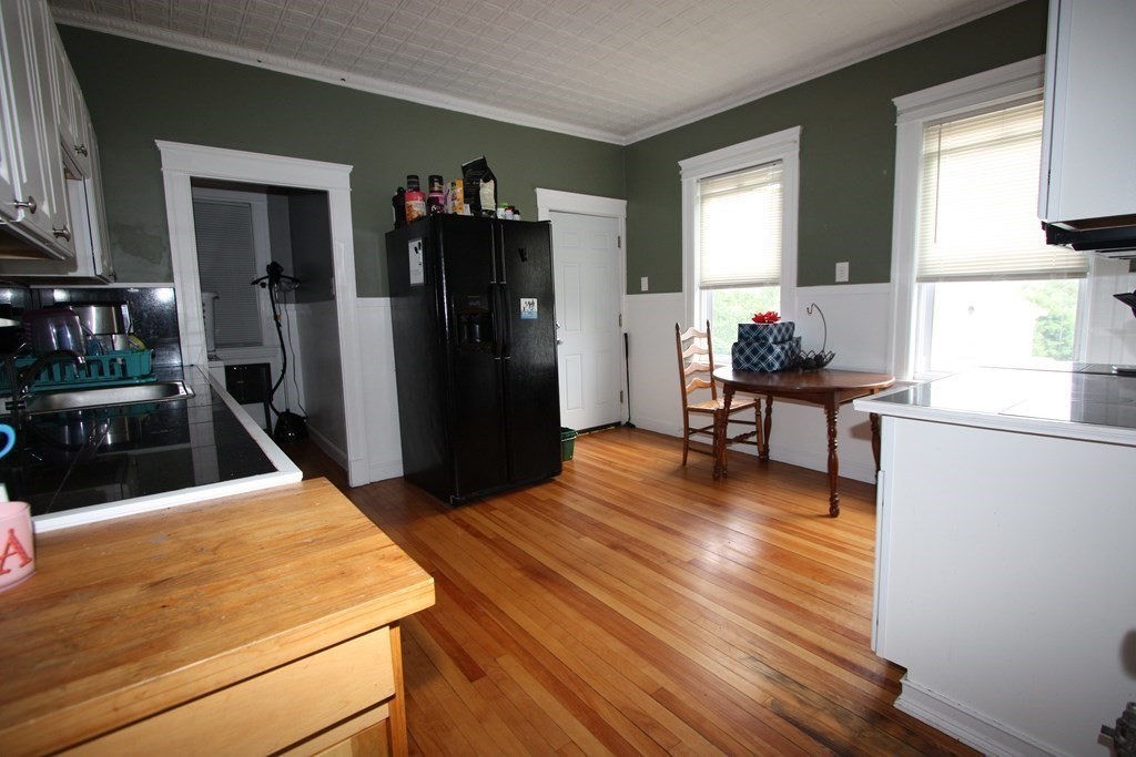 46 Butler Street Worcester, MA 01607 - Photo 5 of 26 Gallery Image 5
