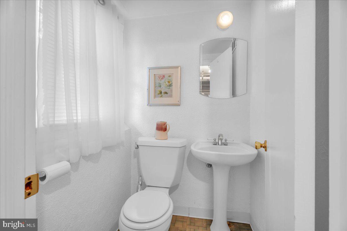1237 Oakwood Road Haddonfield, NJ 08033 - Photo 12 of 24