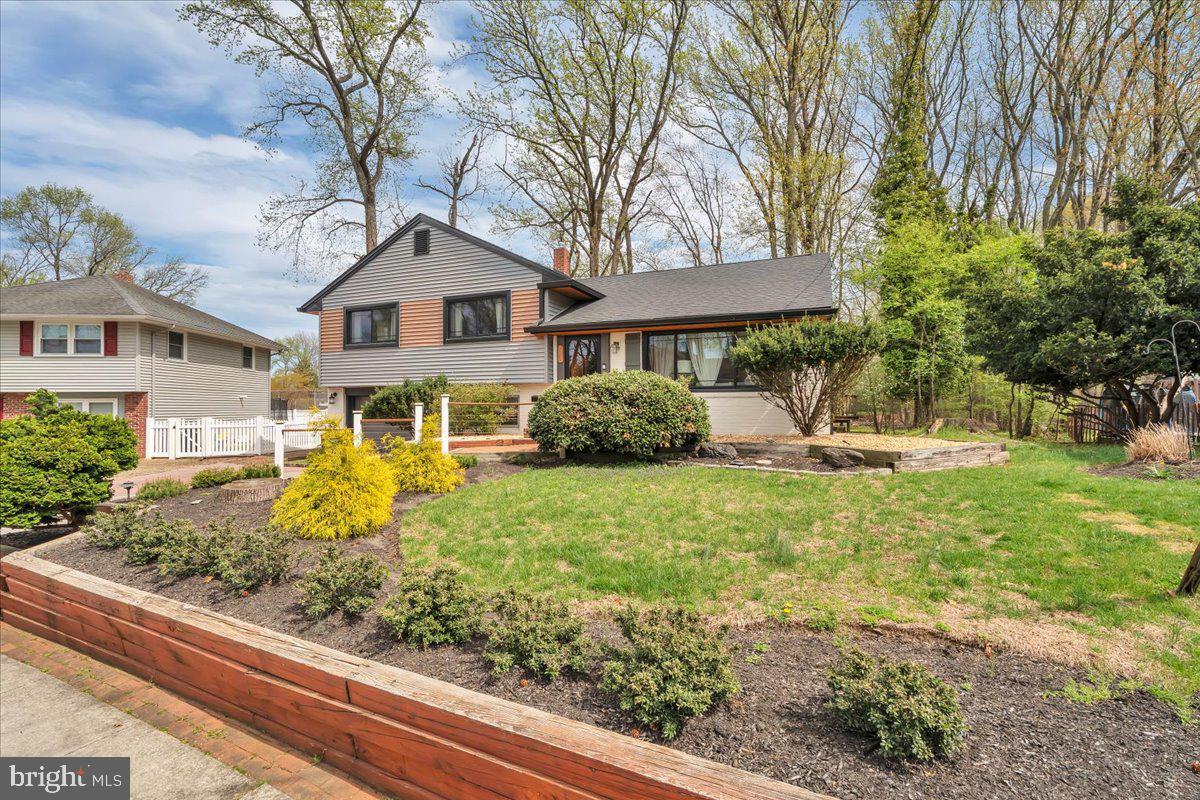 1237 Oakwood Road Haddonfield, NJ 08033 - Photo 2 of 24
