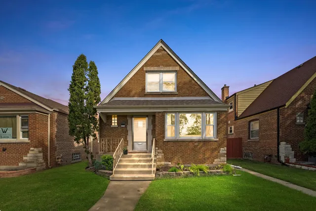 $215,000 | 10751 South Ave B, Chicago, IL 60617