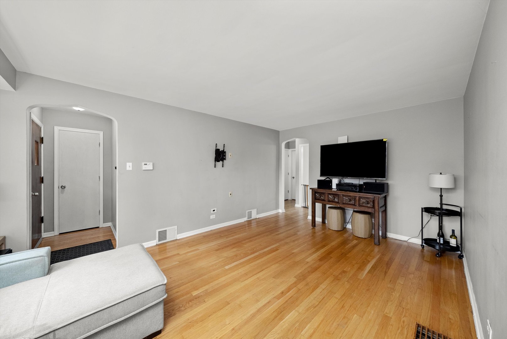 10751 South Ave B Chicago, IL 60617 - Photo 3 of 19