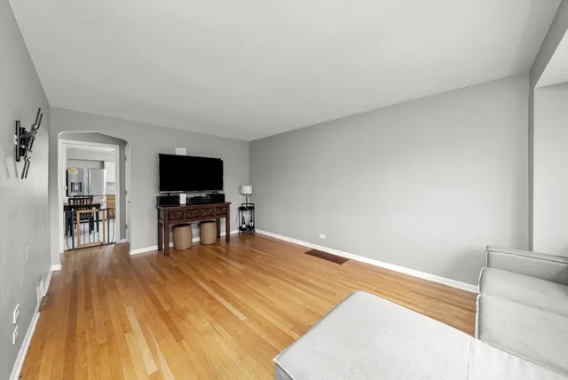 $215,000 | 10751 South Ave B, Chicago, IL 60617