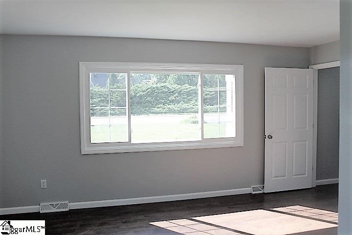902 McAlister Road Easley, SC 29642 - Photo 5 of 24 Gallery Image 5