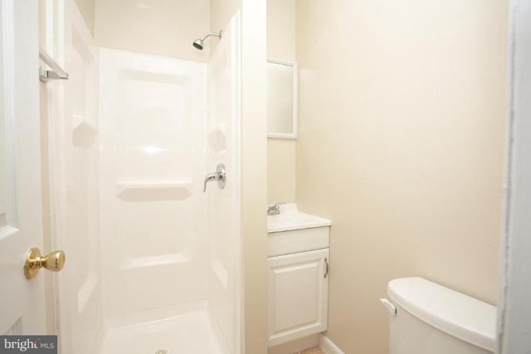 3149 Cherry Road Northeast, Unit 30 Washington, DC 20018 - Photo 7 of 9 Master Bath