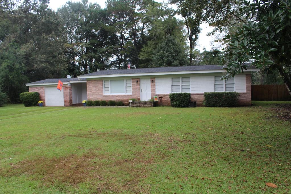 754 Catawba Road Charleston, SC 29414 - Photo 1 of 4 Catawba