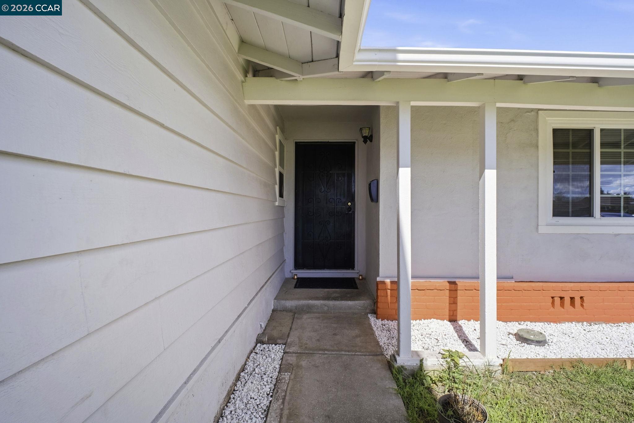 26147 Danforth Lane Hayward, CA 94545 - Photo 5 of 42