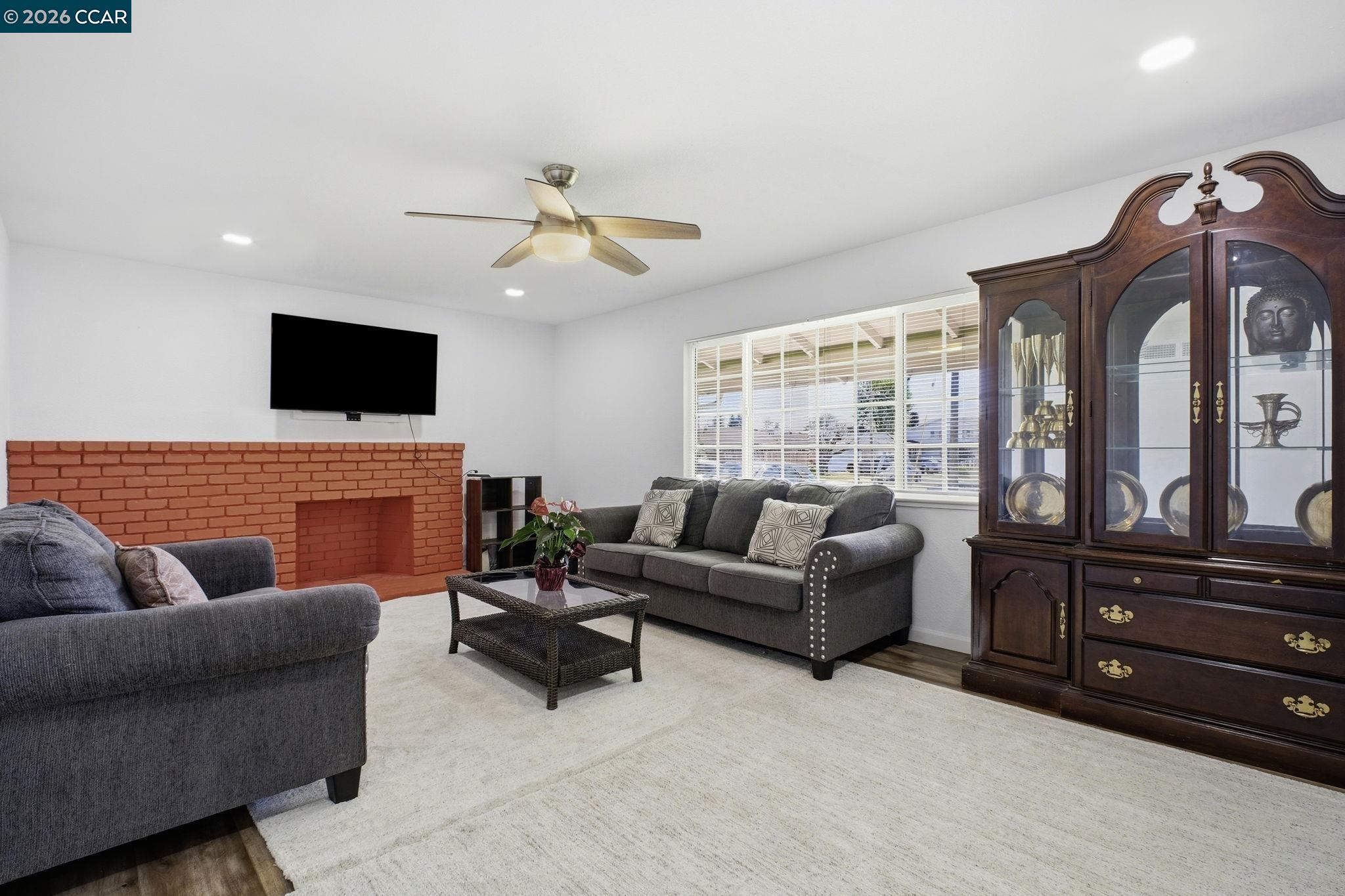 26147 Danforth Lane Hayward, CA 94545 - Photo 7 of 42