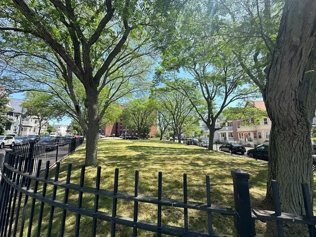 $3,000 | 19 Chase Street, Unit 2, Boston, MA 02125