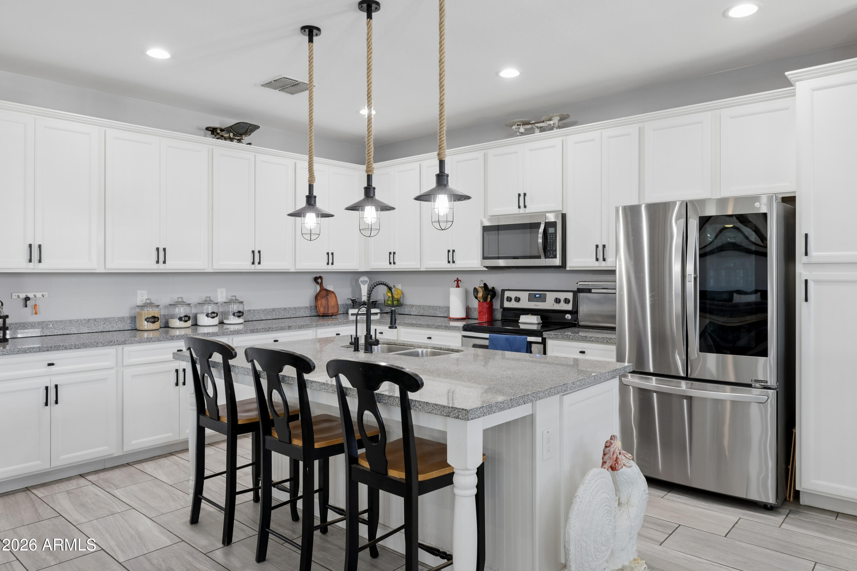 4317 East Erie Street Gilbert, AZ 85295 - Photo 5 of 29 4317 E Erie St_19