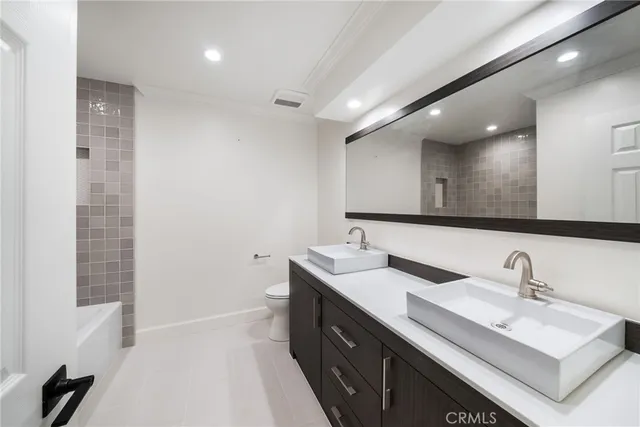 $9,950 | 303 East Avenida Cordoba, San Clemente, CA 92672